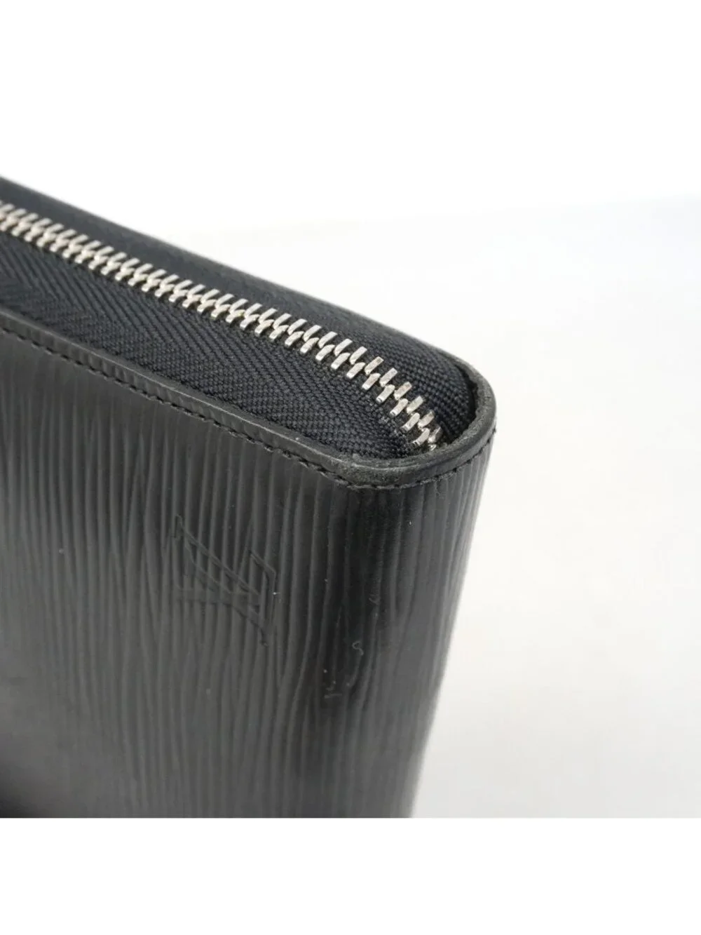Louis Vuitton Wallet Epi Zippy Organizer NM Noir